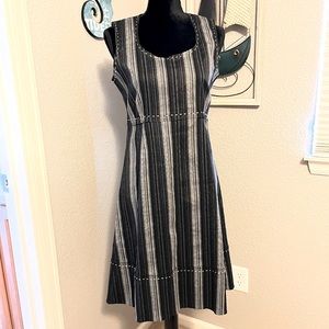 COVELO CLOTHING Sleeveless Empire Waist dress!!! Size 8